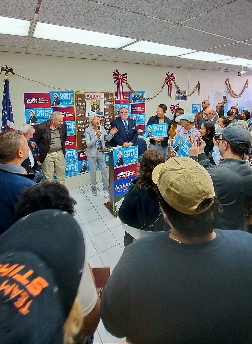 We're here in Bensonhurst celebrating and fighting for <a href="/Iwen4NY/">Iwen Chu 曲怡文</a>, with <a href="/chuckschumer/">Chuck Schumer</a>,<a href="/TishJames/">Tish James</a>, <a href="/peterabbatejr/">Peter J. Abbate, Jr.</a> and <a href="/agounardes/">Andrew Gounardes</a>! 

The plan? Make history by electing a proud immigrant mom and experienced public servant to the State Senate this November!