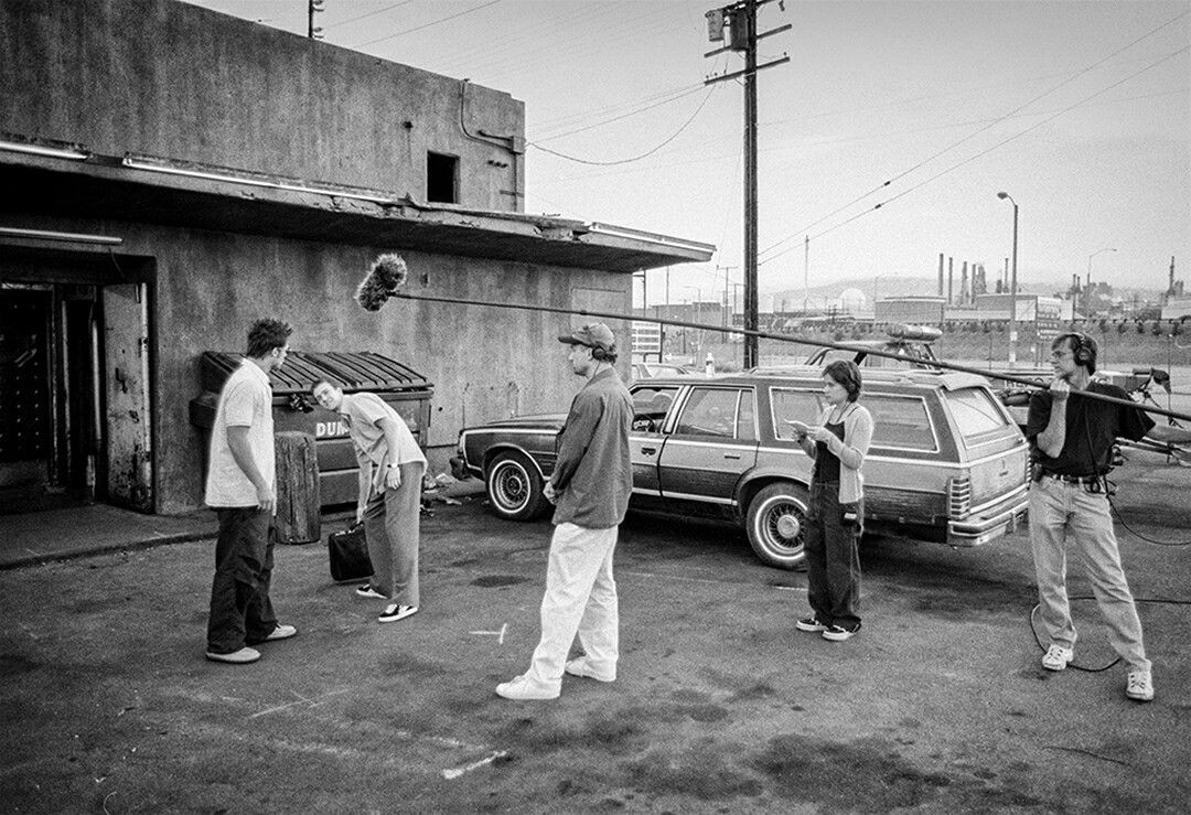 lacosacine's tweet photo. 🎞  Un día como hoy, hace 23 años, se estrenaba #FightClub, protagonizada por Edward Norton y Brad Pitt, bajo la dirección de David Fincher.

¿Cuál es la primera regla? https://t.co/bPuN0dQUiv