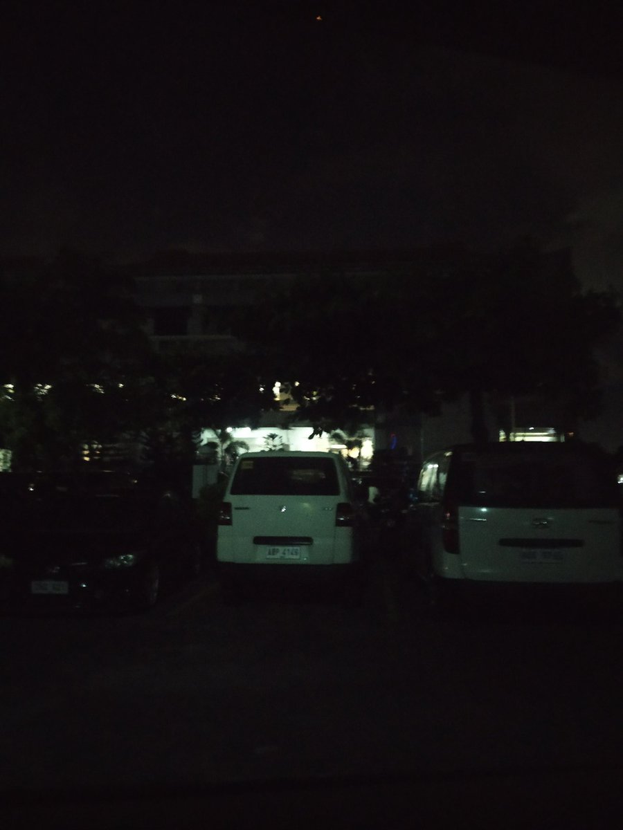 zette_dy's tweet photo. Tol, di namin alam kagabi (friday) pano papasok, anong daratnan namin sa loob, that day bumulong ako sa hangin na saluhin mo muna ko. 
Tinuro mo sakin gano kahalaga ang buhay na meron tayo, at pano ito pwedeng bawiin. 

Salamat sa mga asaran, bulungan at tawanan. #paalam https://t.co/pZouWwHzgX