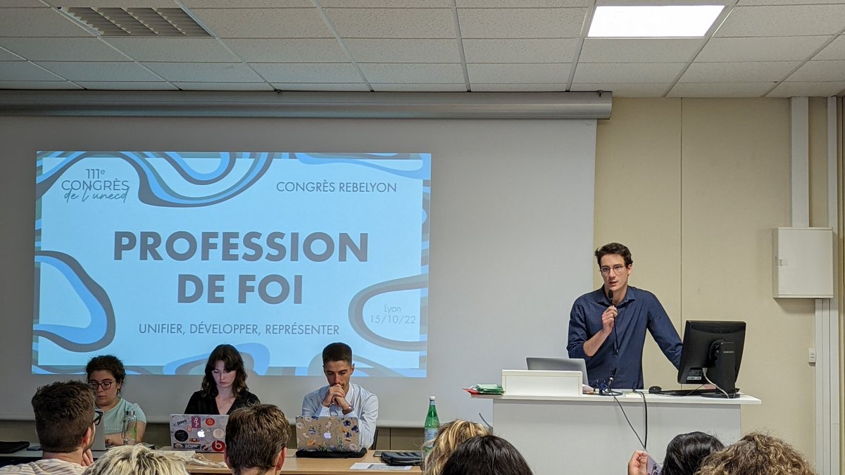 MaximeDelannoy_'s tweet photo. Présent au 111e congrès de l'@UNECD pour la démission du bureau 21-22

👏 Félicitations à la liste de @Clement_UNECD pour votre mandat et vos projets pour les #étudiants en #dentaire !

🗣️ Présentation de la liste candidate et de la profession de foi menée par @Alexandre_UNECD https://t.co/5RZ5VnuMbr