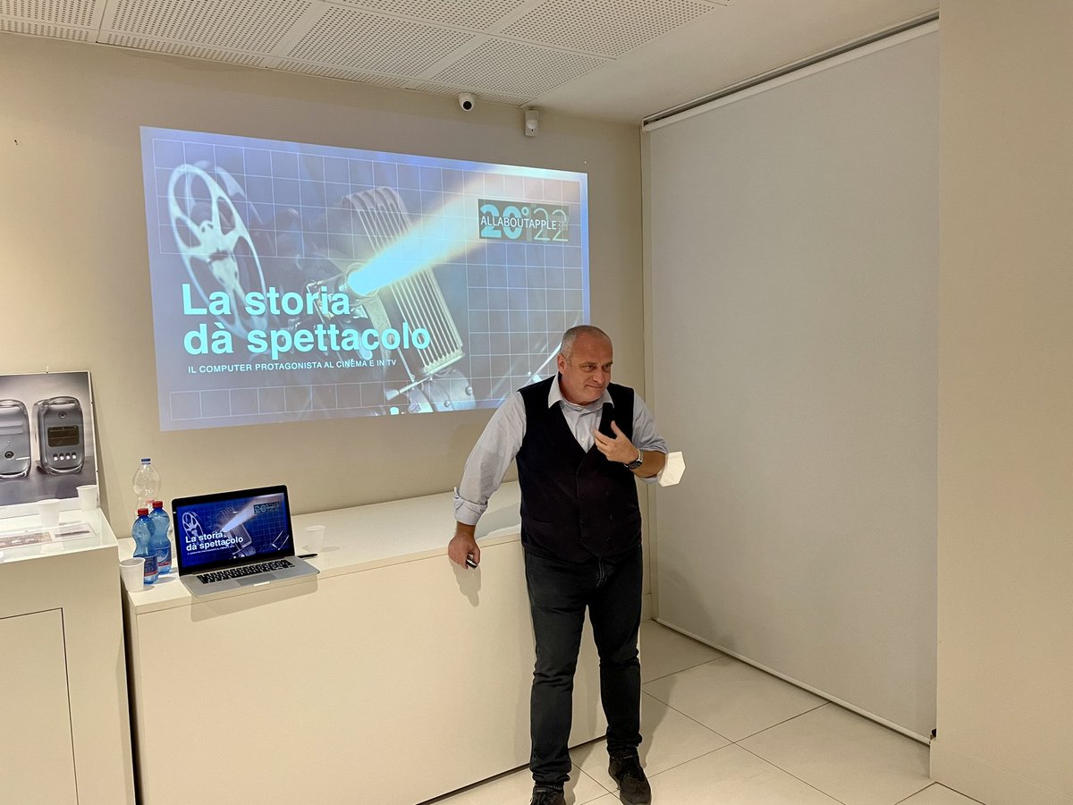 AllAboutApple Museum tweet media