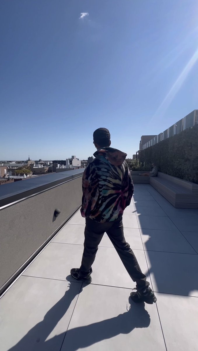 LaytonLamell's tweet photo. I just moved into my first apartment at 21 in New York City. Thanking God because this is only the beginning. #nyc #newapartment https://t.co/lcgcf1CRo2