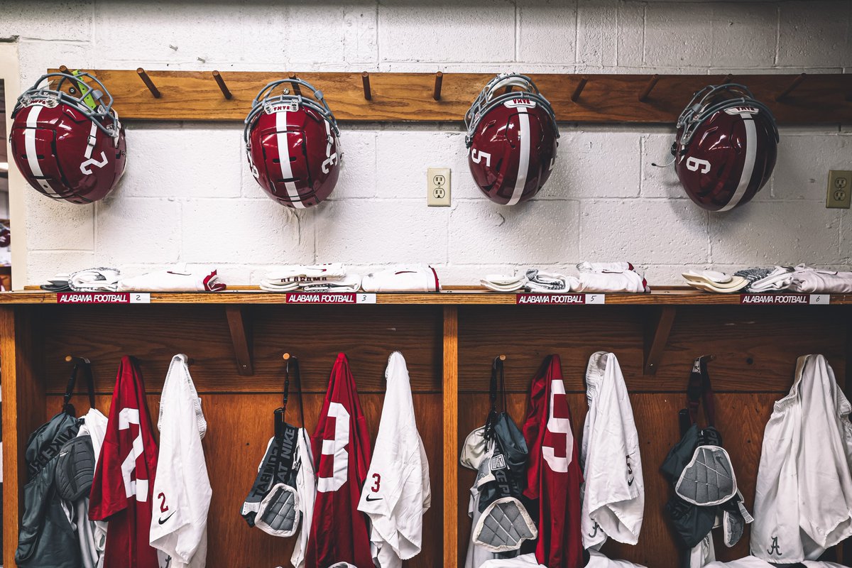AlabamaFTBL's tweet photo. Ready to Roll 💪 https://t.co/TARSZHWHqp