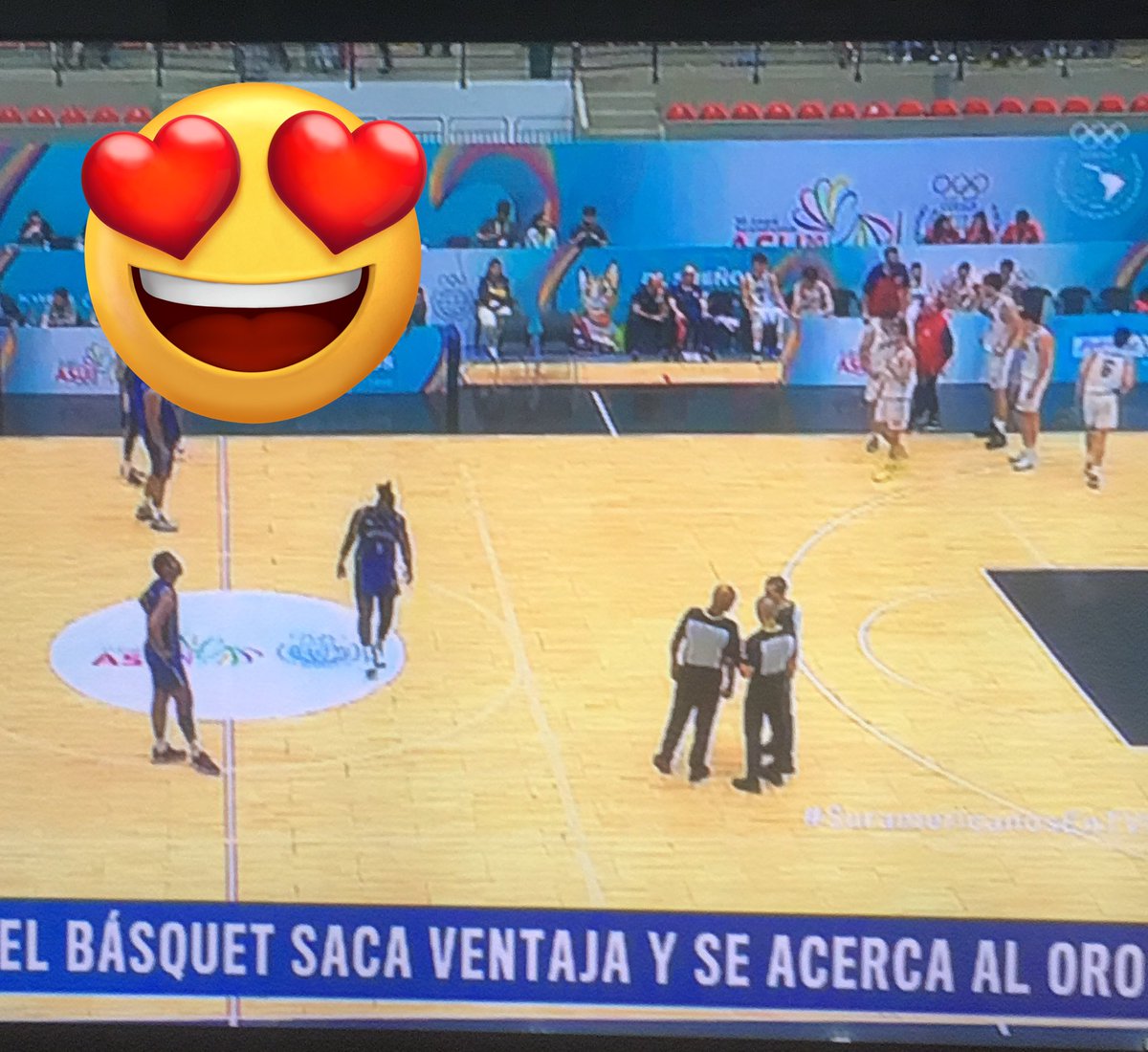 ForeroCDV's tweet image. Ahora en la más linda de todas #valdiviacl❤️ por fin viendo el basket #suramericanosEnTvn con el gran @DiegoGasparSaez …gran juego de CHILE y del Tato @CDVBasket