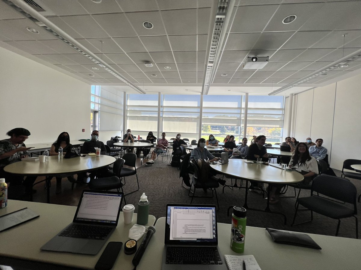 SarahMolinari's tweet image. Full house for our #PRSA2022 panel on the @CentroPR journal Special Issue on Corruption 💫