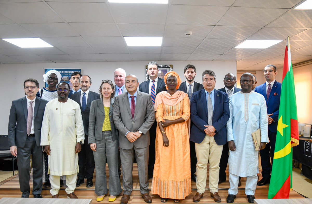 UKinMauritania's tweet photo. Ambassador @ColinWellsUK attended the meeting #FriendsOfClimate co-chaired by the Min of Environment ♻️ and the Embassy of Egypt 🇪🇬 as COP27 will be hosted in Sharm El Sheikh.
Great discussion including the UK shared interests in climate and investment as we look towards #COP27 https://t.co/3Y8nJxDFnu
