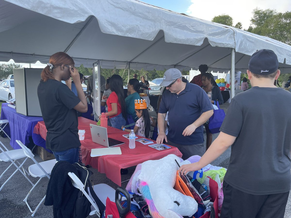 techzebu's tweet photo. @FCC @ShapingEDU ACP signup at the Caridad Center Health fair serving Hispanic and underserved in Palm Beach County. Over 600 people were helped.#digitalequity https://t.co/XTIGAQdN3R