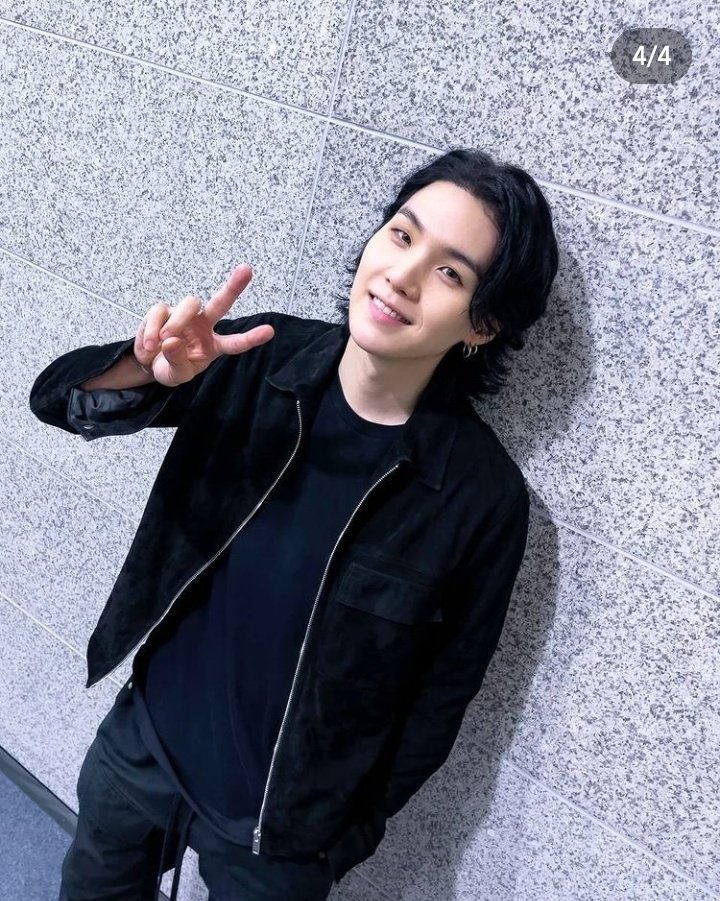 please why is he so cuteee