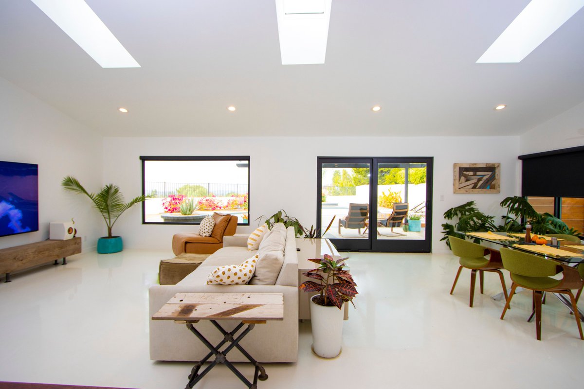 PictureComplete's tweet photo. Life isn't about waiting for the storm to pass... it's about learning to dance in the rain
https://t.co/YcsumM8rXr
#thecompletepicture #realestatephotography #realestatephotographer #thousandoaks #thousandoaksrealestate https://t.co/4mdFBbmc5H