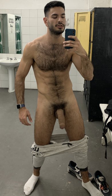 Zarpada paja en el ba&ntilde;o del gym 😈  https://t.co/btkp1iMUEC https://t.co/YZB7lBWa1Q<a href="/tag/ma%C3%B1anero"class="tags"><span>#ma&ntilde;anero</span></a>