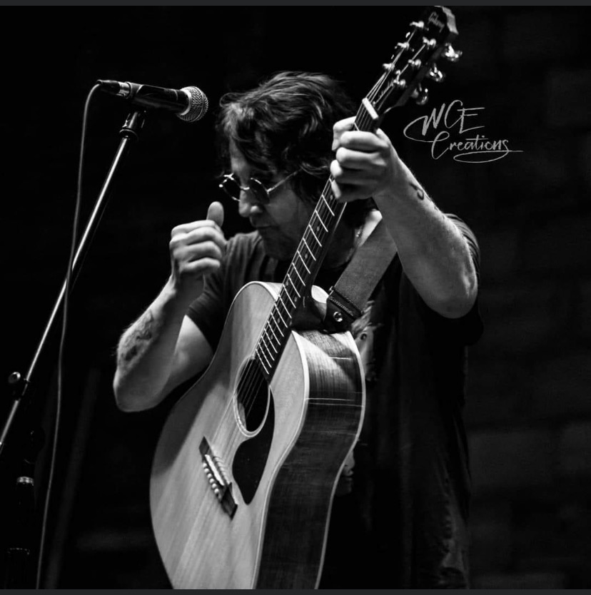 loveispopdotcom's tweet photo. Our new interview with the great Donnie Vie of Enuff Z'Nuff fame is now live! Enjoy! https://t.co/yJOrYZmLd8 #DonnieVIe @donnieviemusic #EnuffZNuff #hairmetal #hardrock #rock #music #interview #loveispop https://t.co/4a0URKjFGG