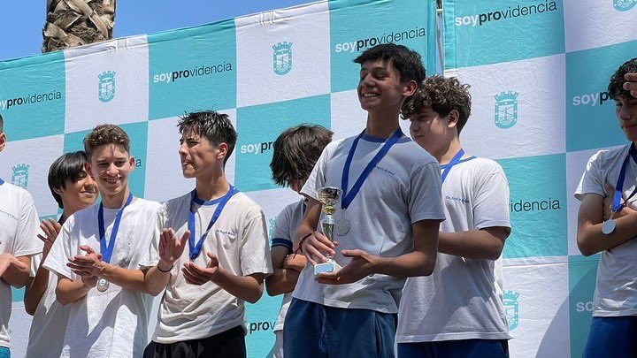 evelynmatthei's tweet photo. Hoy se jugó la final de #Futsal de la #CopaProvito en @Muni_provi. Les mando un gran abrazo a los campeones de la categoría mini, el Club Provito 👏 a sus jugadores y a los padres por apoyar e incentivar el deporte. https://t.co/XrYwoJ4cgx