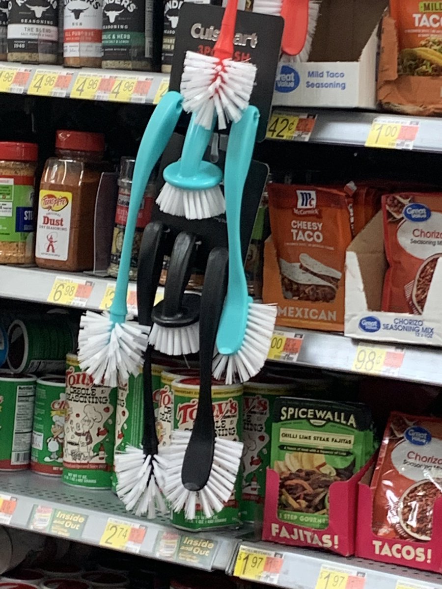 awilddoggo_1's tweet photo. I found Hatsune Miku at Walmart https://t.co/7lsHNy1EET