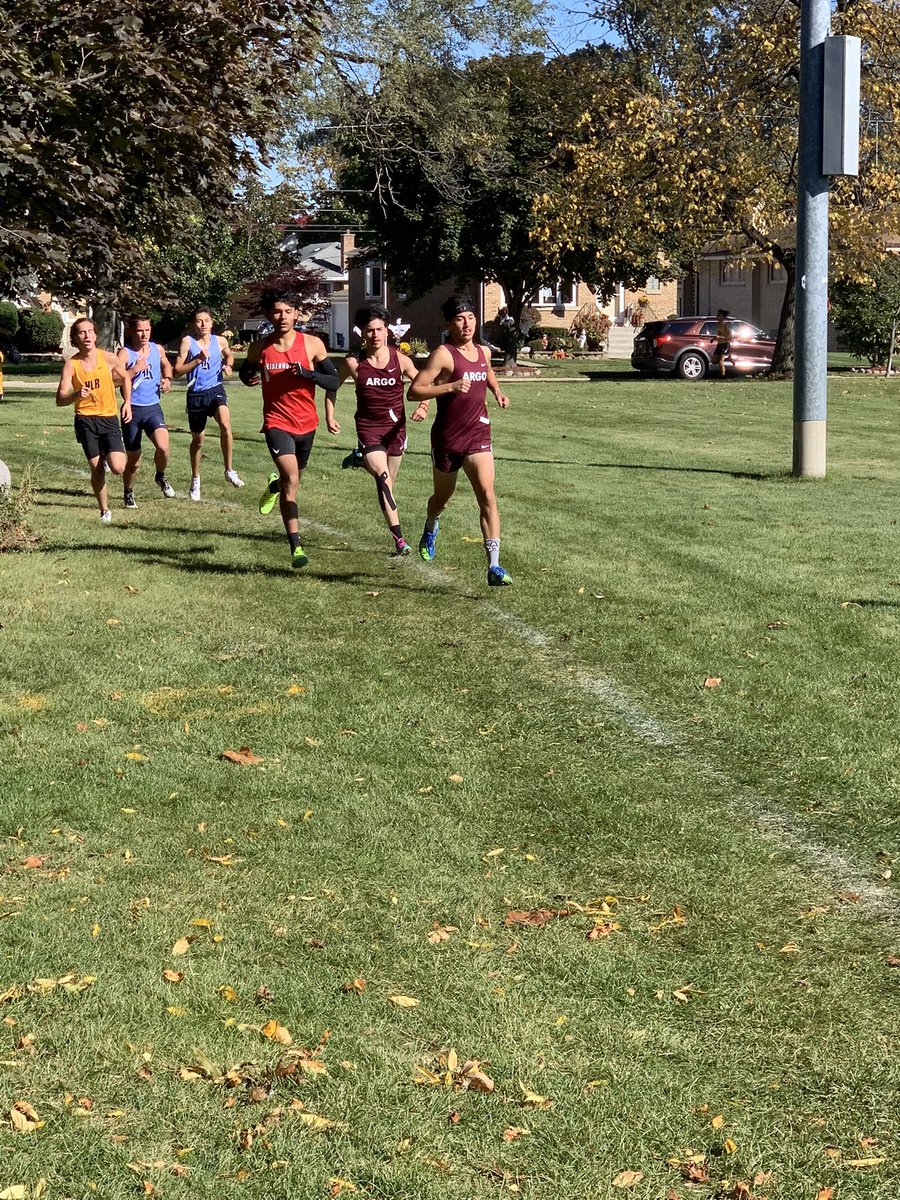 DDE_XC_TF's tweet photo. Congratulations to Eric Marquez for finishing 5th overall at the SSC Conference Varsity Race. https://t.co/1DviDGssUG