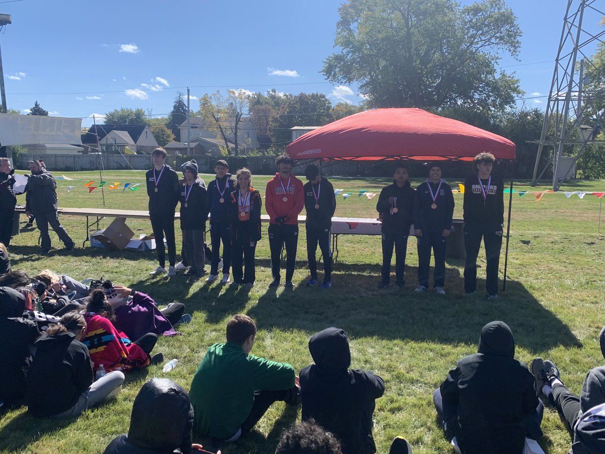DDE_XC_TF's tweet photo. Congratulations to Eric Marquez for finishing 5th overall at the SSC Conference Varsity Race. https://t.co/1DviDGssUG