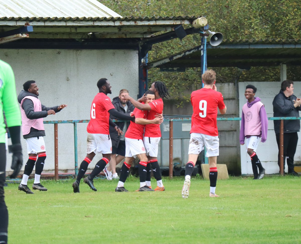 DevelopmentReed's tweet image. Games like that you have to just get stuck in and get the points. Great to be back getting 3 points in the @CheshireFL again roll onto next week  @SPaddockFC #upthepaddock