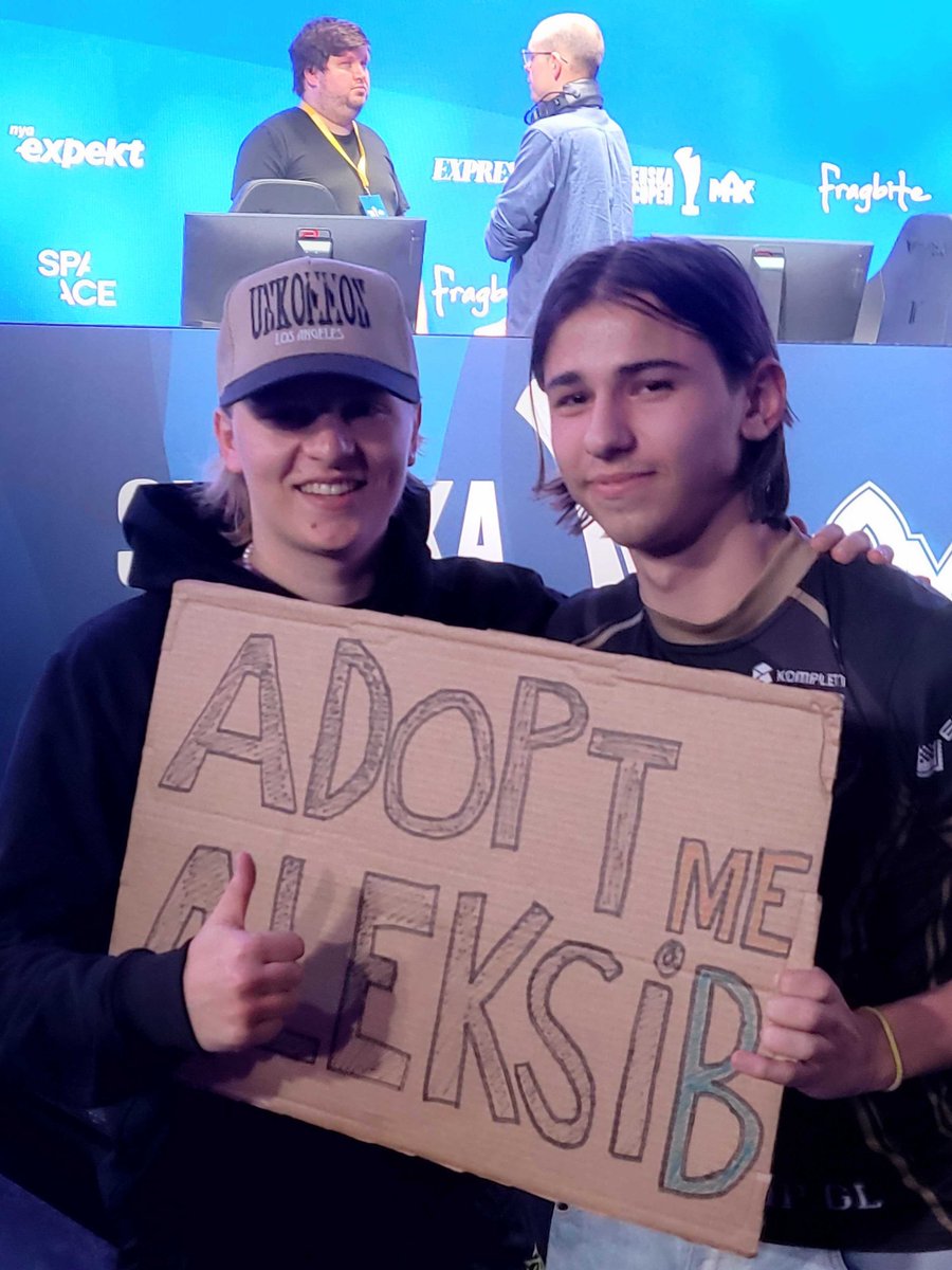 NIP CS tweet media