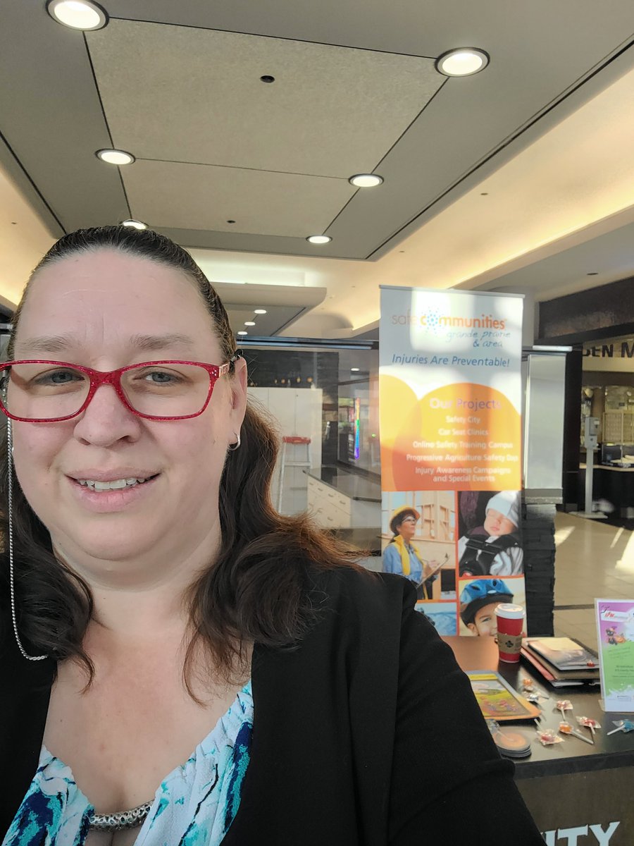 GPSafeCommunity's tweet image. Meet @GPSafeCommunity at the Mall until 1:45pm today! You can find us at the Community Booth.
@prairiemall @VolunteerGP