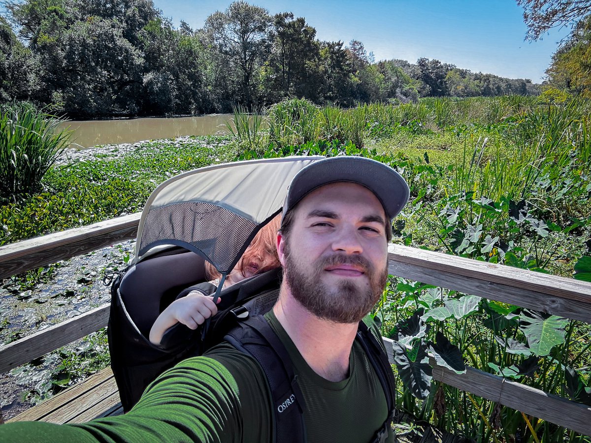 HeyyjoeTaylor's tweet photo. Went on a little walk with a buddy today
@OspreyPacks https://t.co/sdKUZz23jU