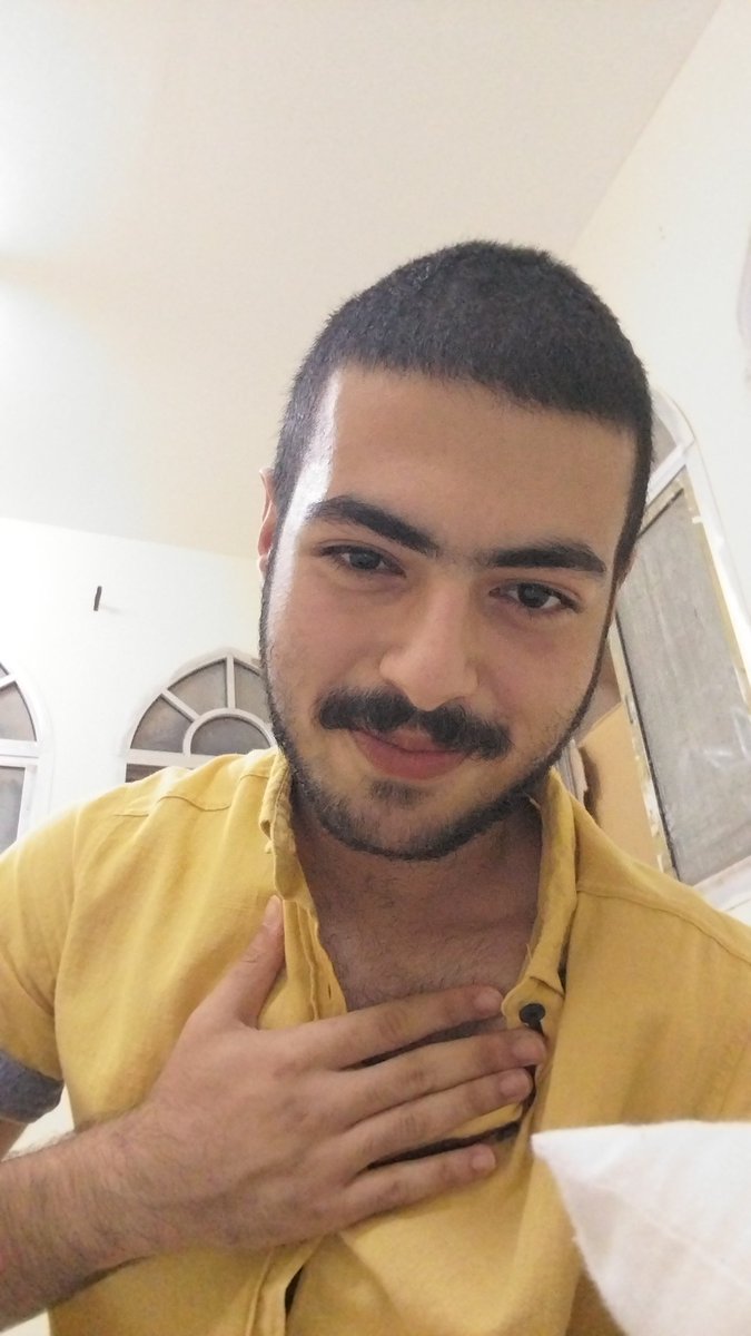 Soudabeh1367's tweet photo. @NavidMahmoudi49 @marapardiis @YouMayCallMe_El عزیزی خواهش بلخره درکت میکنم تو دعوا حلوا شیرینی پخش نمیکنن ولی در کل بحش ناموس ندی بهتره 😂 در کل دادا با جنگیدن با یک حزب یا گروه هیچ اتفاقی نمی فته فقط اگه از این به بعد دیدی بجای تخریب این مدلی و حمله یا یه خط فکری کلا متضاد با دست خودش بزن تو دهنش مثل من والا https://t.co/v4ILTGLyPR