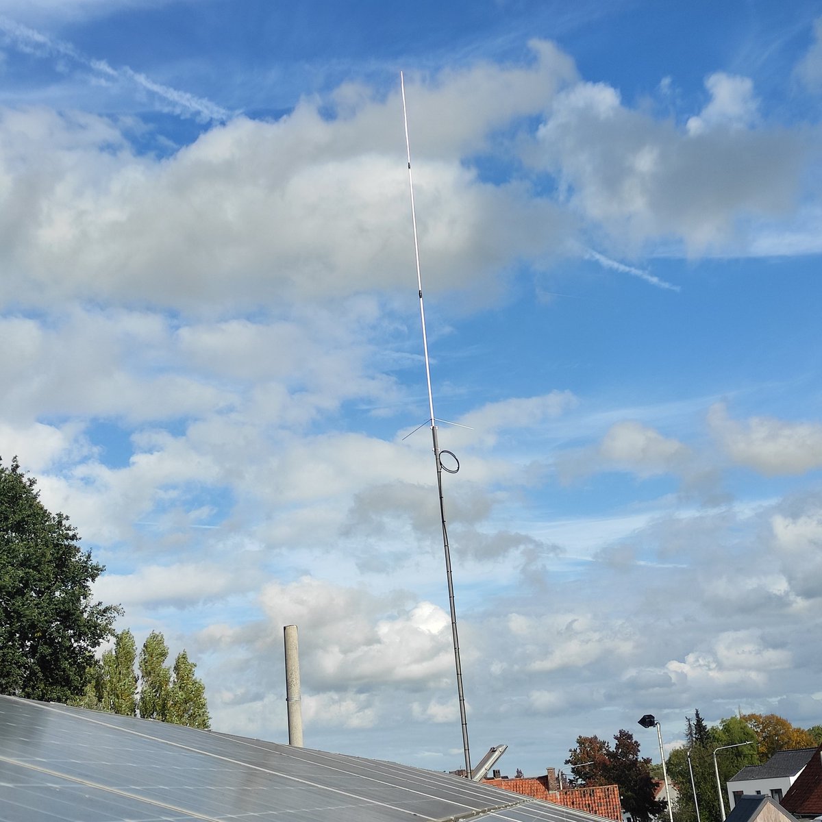 ON2ACO's tweet photo. new antenna for the repeater ON0VTI, Diamond X510N. lets hope for better results!! https://t.co/yq7VDIAOrs