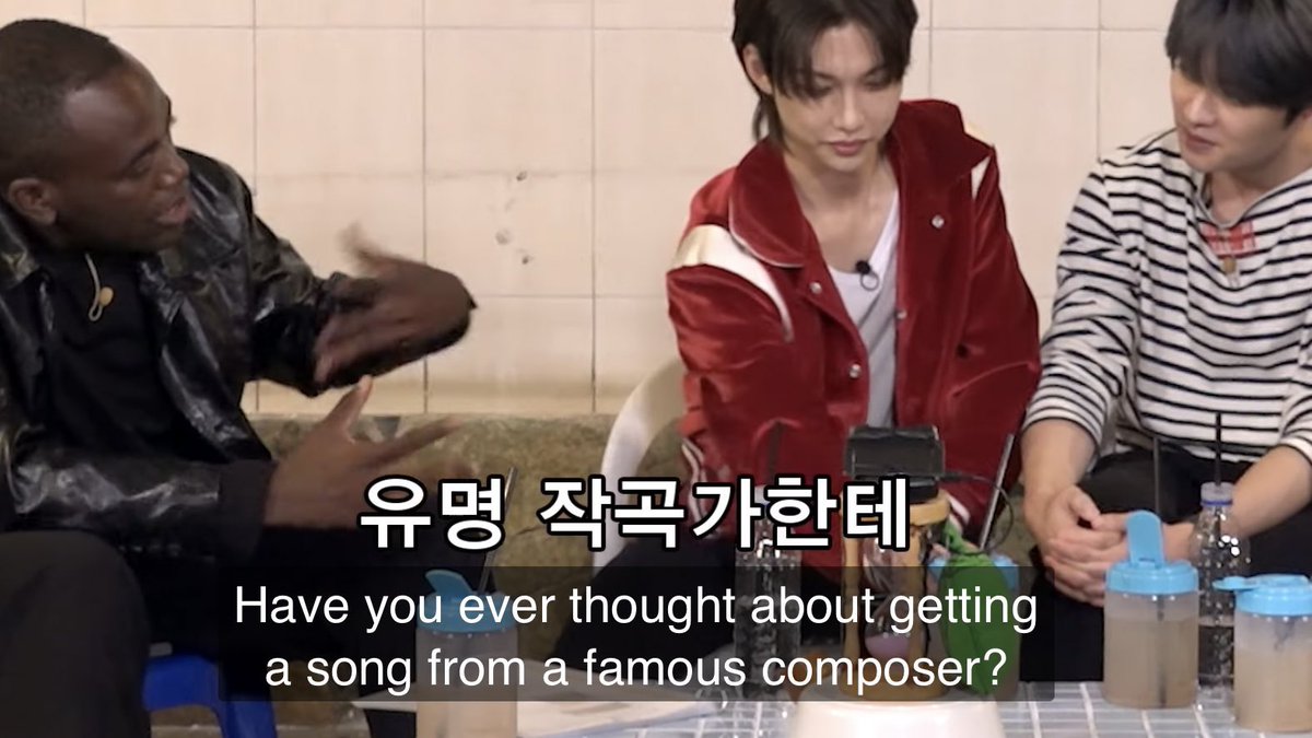 channiesk97's tweet photo. 💬 ¿Alguna vez han pensado en pedir canciones de compositores famosos?
🐰 Podríamos pedir buenas canciones, pero ya tenemos buenos compositores y letristas.. por qué deberíamos pedirle ayuda a alguien más? https://t.co/ESYHJly6r7