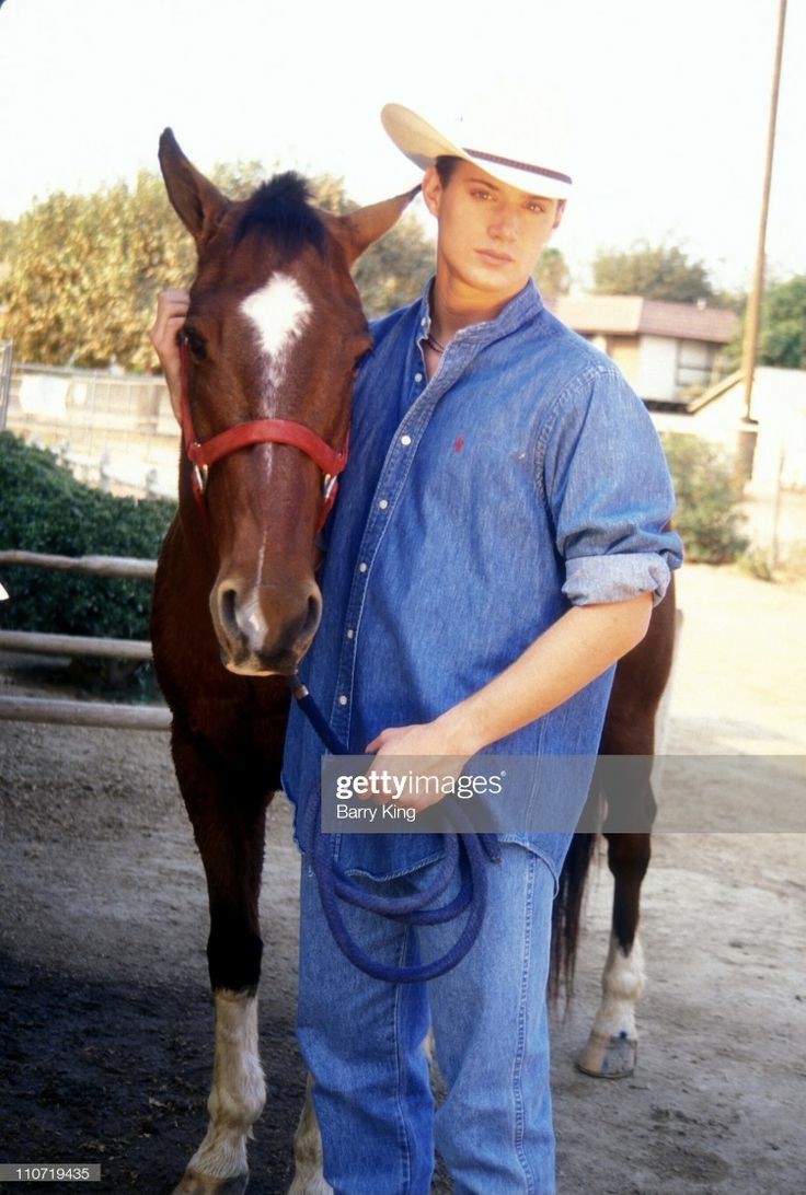 Pixie_Reedus's tweet photo. When life combines the two things I love most: Jen and horses β‘
-I need new photos of him with horses-
#JensenAckles #Horses #BestMix https://t.co/XclHnpvu7g