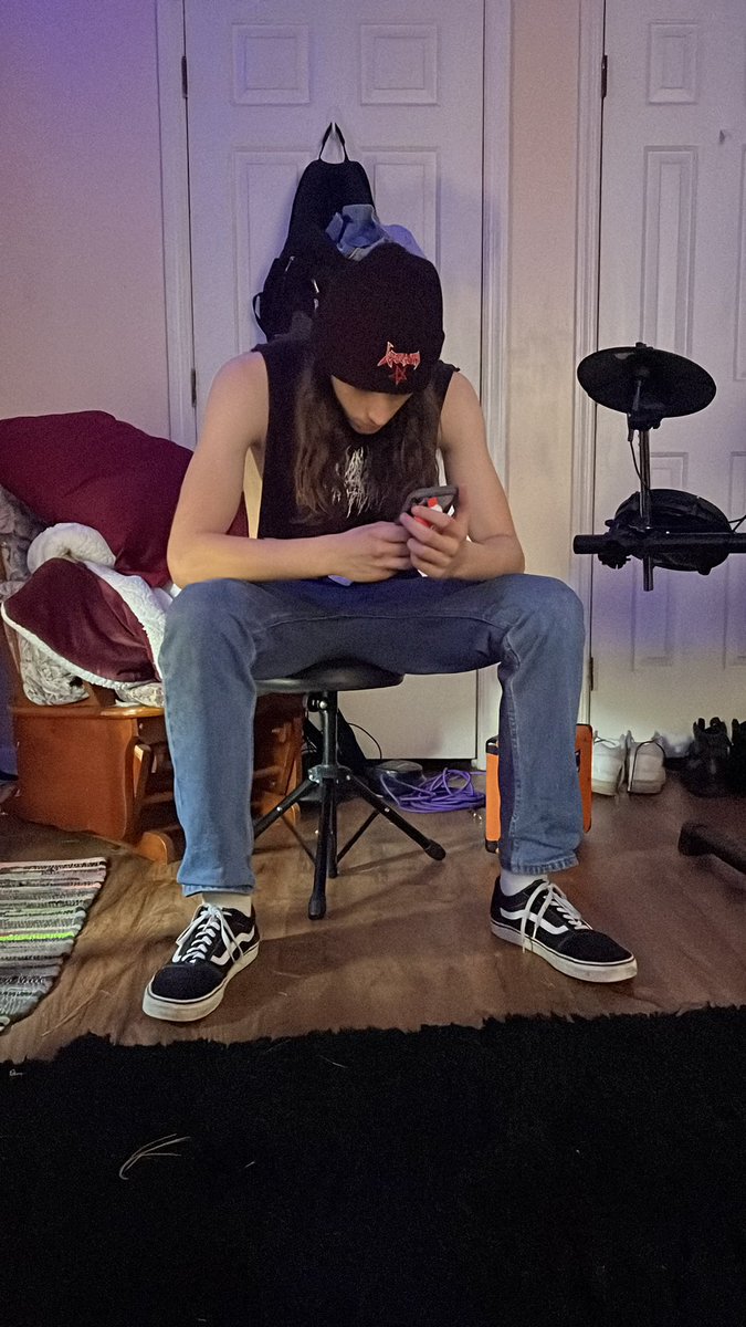 DARKDRUID4's tweet image. My boy built like a bionicle