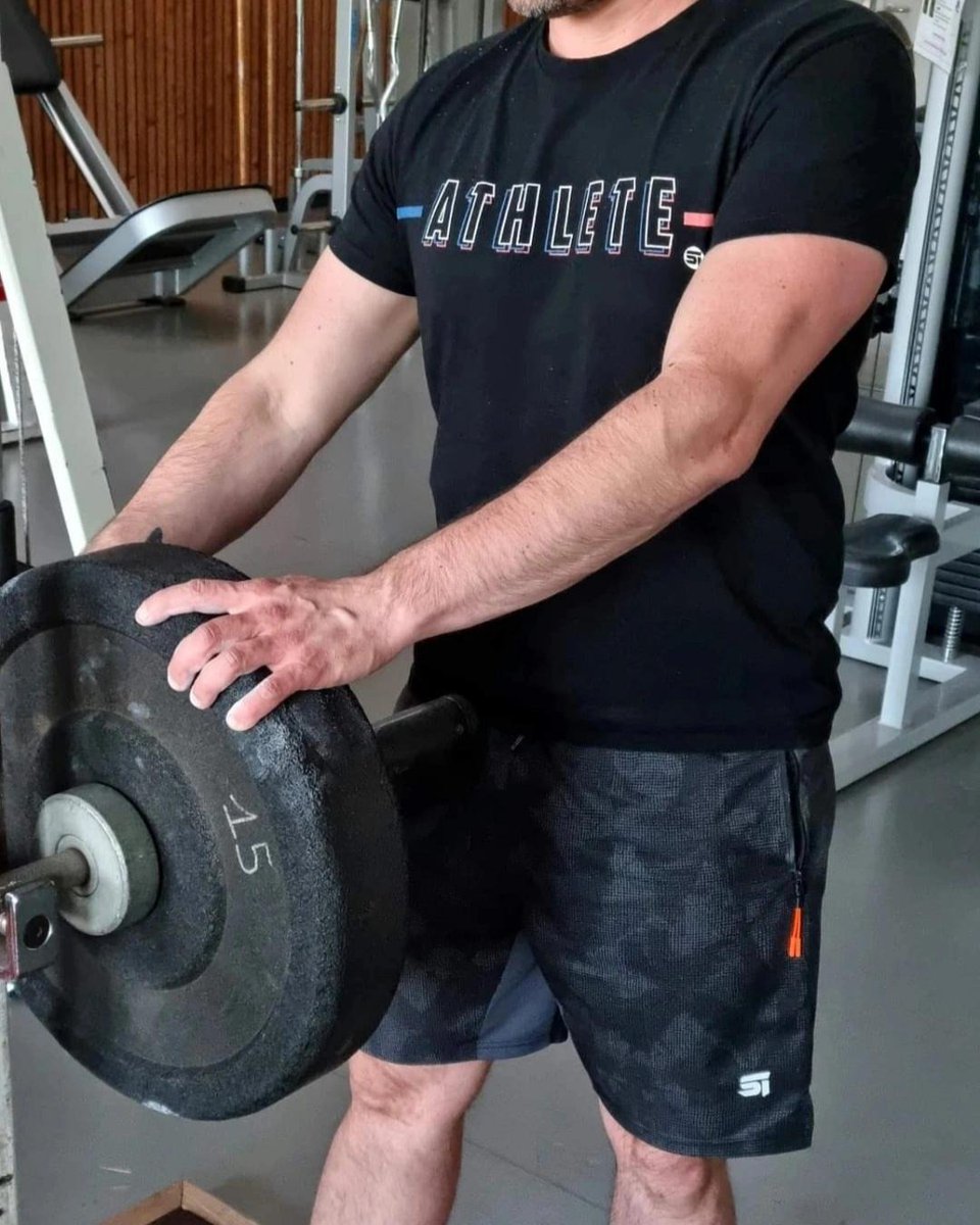 Spider_Instinct's tweet photo. NEVER STOP 💯
Walking on the moon is complicated but not walking to the #Gym, the #Crossfit box or the #Track 
•••••
Marcher sur la lune est compliqué mais pas marcher jusqu'à la Salle, la Box ou la piste
#SpiderInstinct #BeAthleteProud https://t.co/CRoEUjpYDa