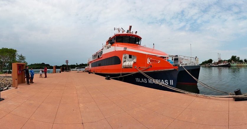 Llego a #SanBlas el #Ferri que ofrecerá la Ruta Turística a #IslasMarias. Agradezco al Sr. Gobernador <a href="/MiguelANavarroQ/">Miguel Ángel Navarro</a>  su gestion con <a href="/lopezobrador_/">Andrés Manuel</a> para que hoy sea una realidad.