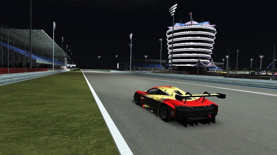Azz_Tech_Racing's tweet photo. 4 Hours into the 24 Hours of Bahrain 🇧🇭 

Currently P6 in GT3 https://t.co/gKZs9ETiP6