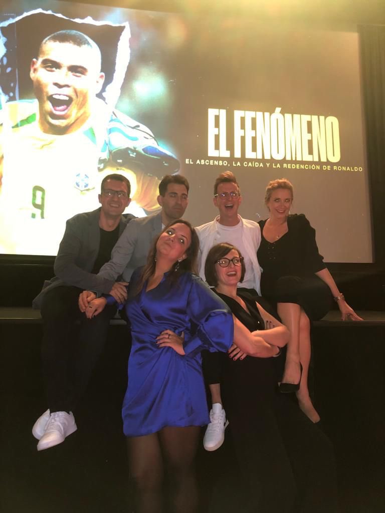 Noite de lançamento do nosso documentário sobre o <a href="/Ronaldo/">Ronaldo Nazário</a>! A melhor equipe do mundo inteiro ❤️. Só agradecer!