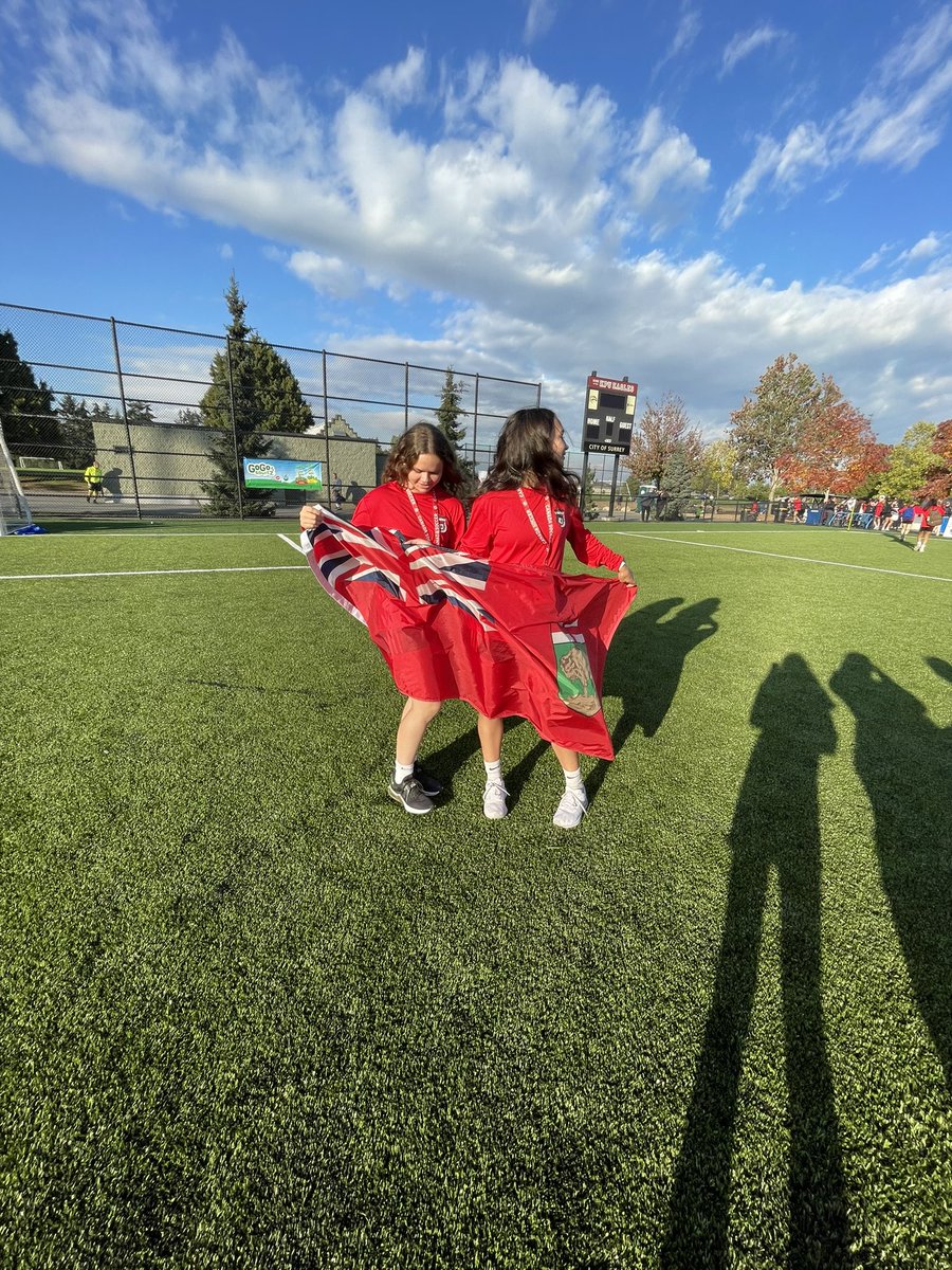 hadleyanthony_'s tweet photo. nationals with this team was such a great experience!! we fought hard till the very end and i couldn’t be more proud of what we’ve accomplished❤️🖤@WSEUSoccer https://t.co/TiNIheUQjp