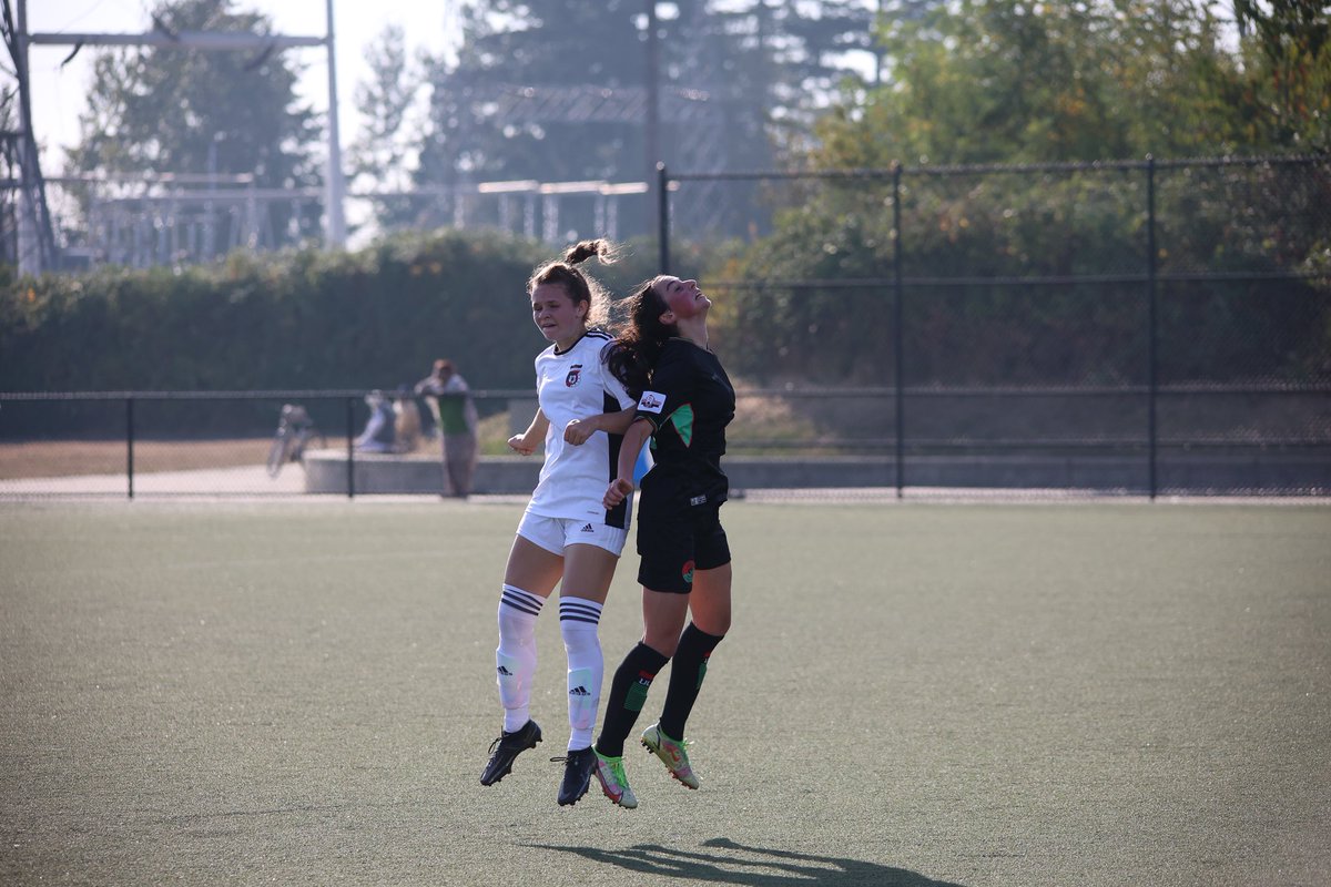 hadleyanthony_'s tweet photo. nationals with this team was such a great experience!! we fought hard till the very end and i couldn’t be more proud of what we’ve accomplished❤️🖤@WSEUSoccer https://t.co/TiNIheUQjp