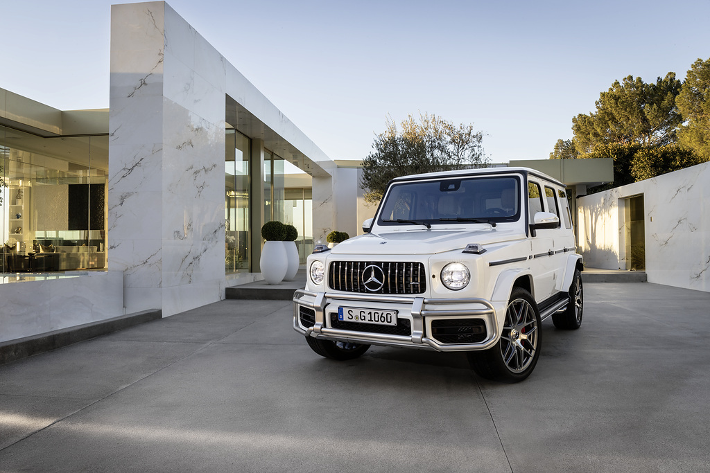 Mercedes-AMG G 63. Zirvelerin efendisi.

#mercedesbenztürkiye #mercedesbenz #mercedes #g63 #thebestornothing #strongerthantime #gclass #gserisi #suv #onroad #offroad #car #luxurycars #lüksaraç #istanbul #cumartesi #weekend #haftasonu #luxury #star #bosphorus