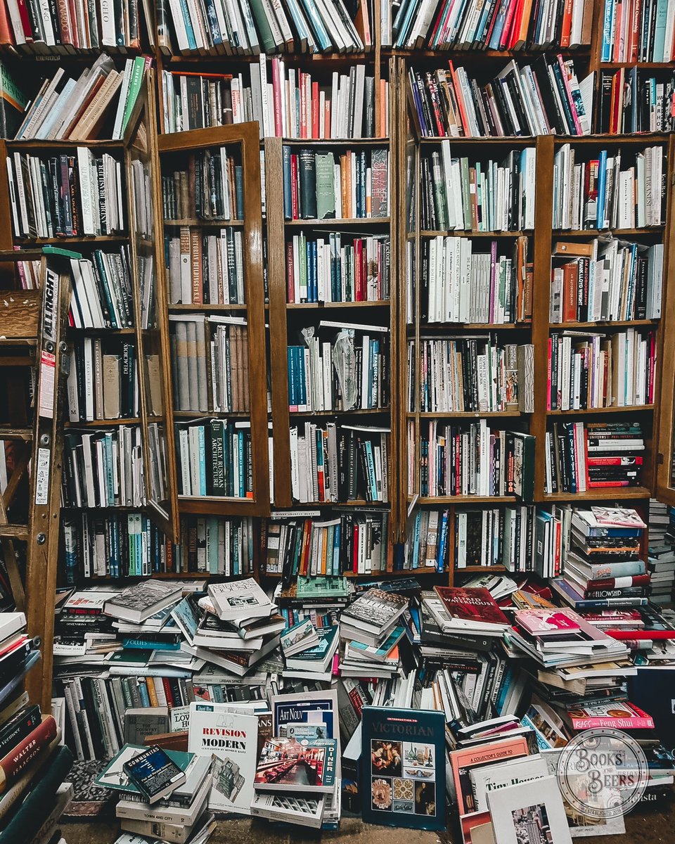 Books_and_Beers's tweet photo. Who else wants to have a room full of books like this?

#books #bookstores #booktwt #tsundoku https://t.co/wuvtWFAxxC