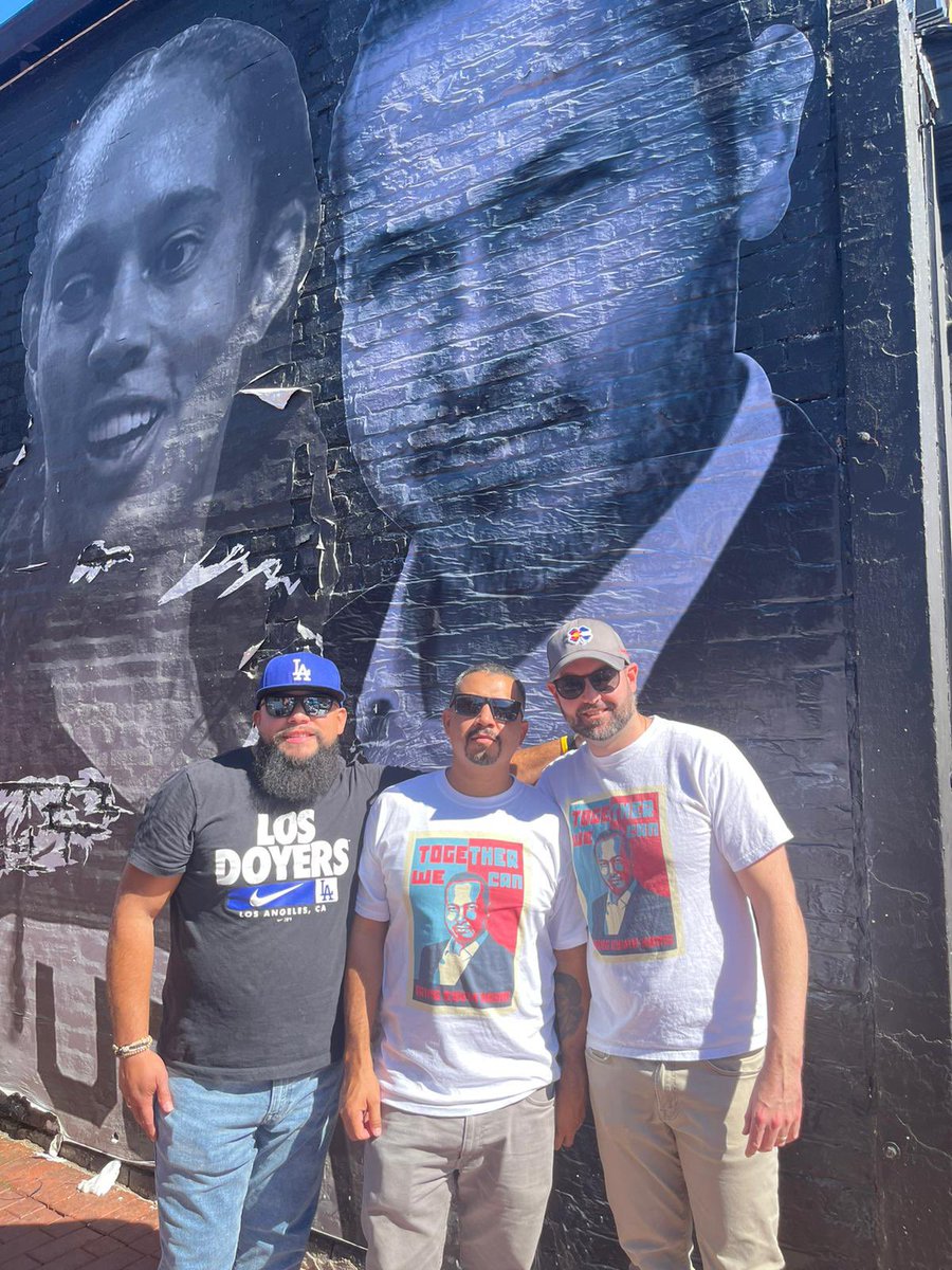 freeyvin's tweet photo. Eyvin Hernandez has now been added to the Bring Our Families Home Mural in Washington DC. It’s quite a bittersweet feeling full of emotion. 😭😩😀

A huge thank you to the @BOFHcampaign &amp; @isaacampbellart. 👏👏

@BringEyvinHome #BringEyvinHome #BringThemHome https://t.co/sP8xj48JVi