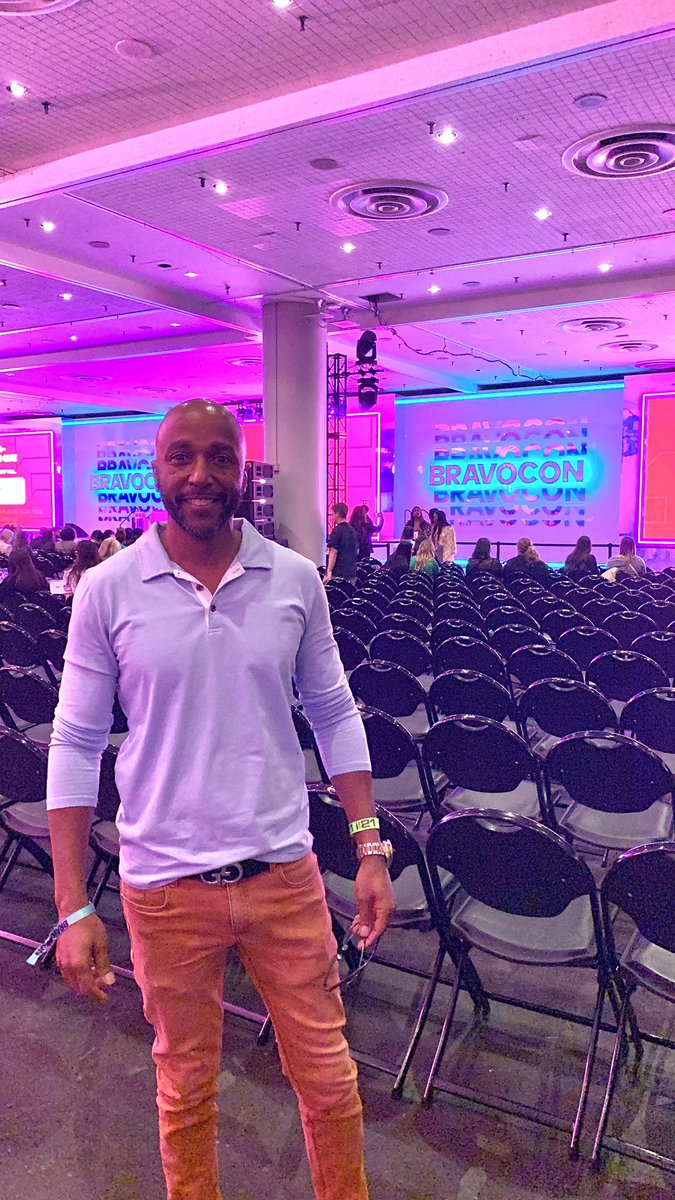 bigbrucejohnson's tweet photo. RHOA panel on deck! Tough Decisions- Housewives or Below Deck Celebs! @BravoTV @Kandi @SanyaRichiRoss @DREWSIDORA @IamSheree @KenyaMoore #rhoa #BravoCon2022 #bravotv #Bravocon https://t.co/zE377H62dt