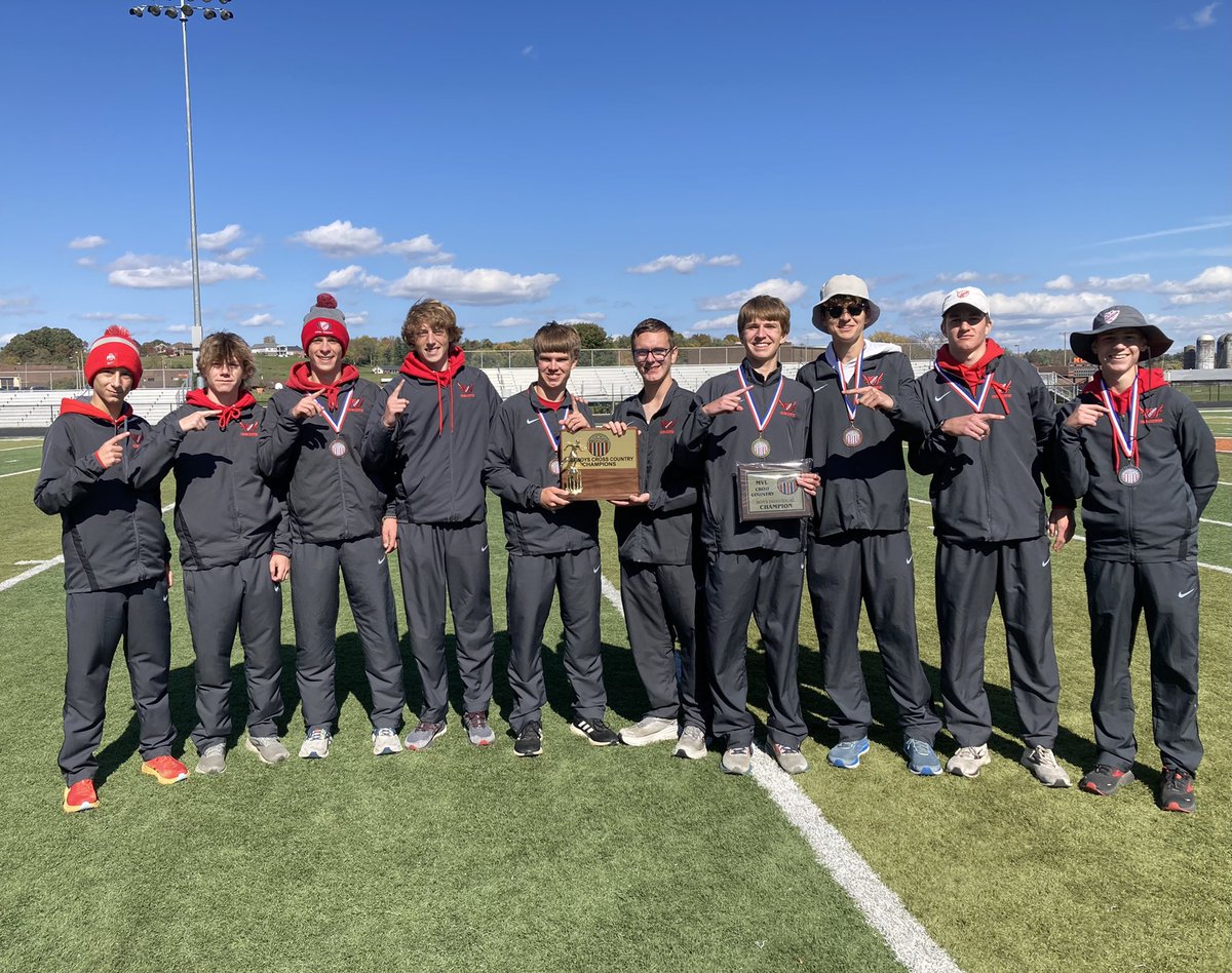 MrWalters225's tweet photo. Sheridan’s boys XC won the MVL Championship! Tate Ruthers(16:40) and Simon Conrad (17:04) went 1-2. John Skinner (5th), Raine Rodich (12th), Isaiah Brown (13th) and Hugh Sweazy (14th) were also All-MVL. This is the 14th MVL title in the last 15 years for the boys team https://t.co/TBBqSsPywn