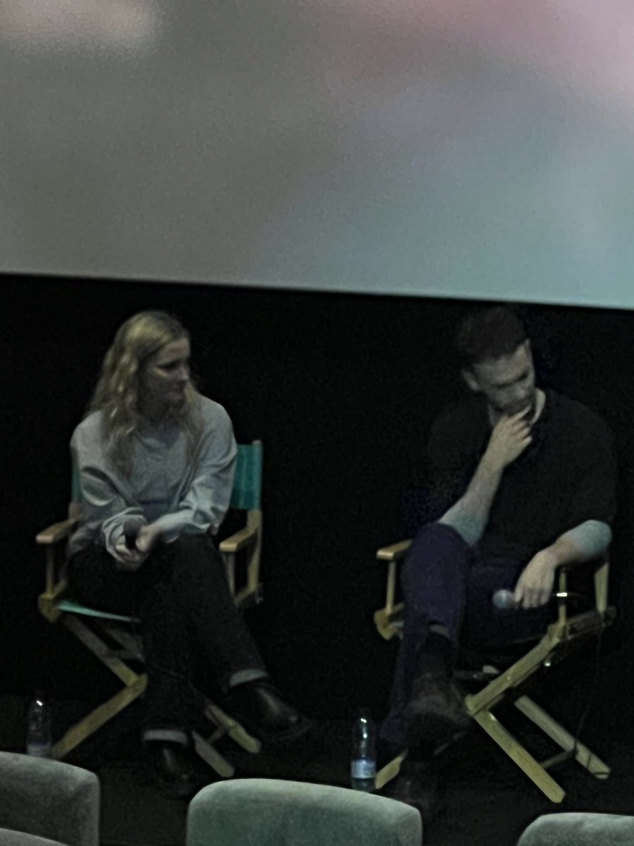 rhaenyraslovrr's tweet photo. last night still don’t feel real like i was actually in the presence of mother and father…… https://t.co/6Z434LCvnj