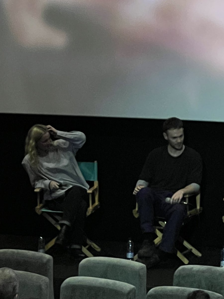 rhaenyraslovrr's tweet photo. last night still don’t feel real like i was actually in the presence of mother and father…… https://t.co/6Z434LCvnj