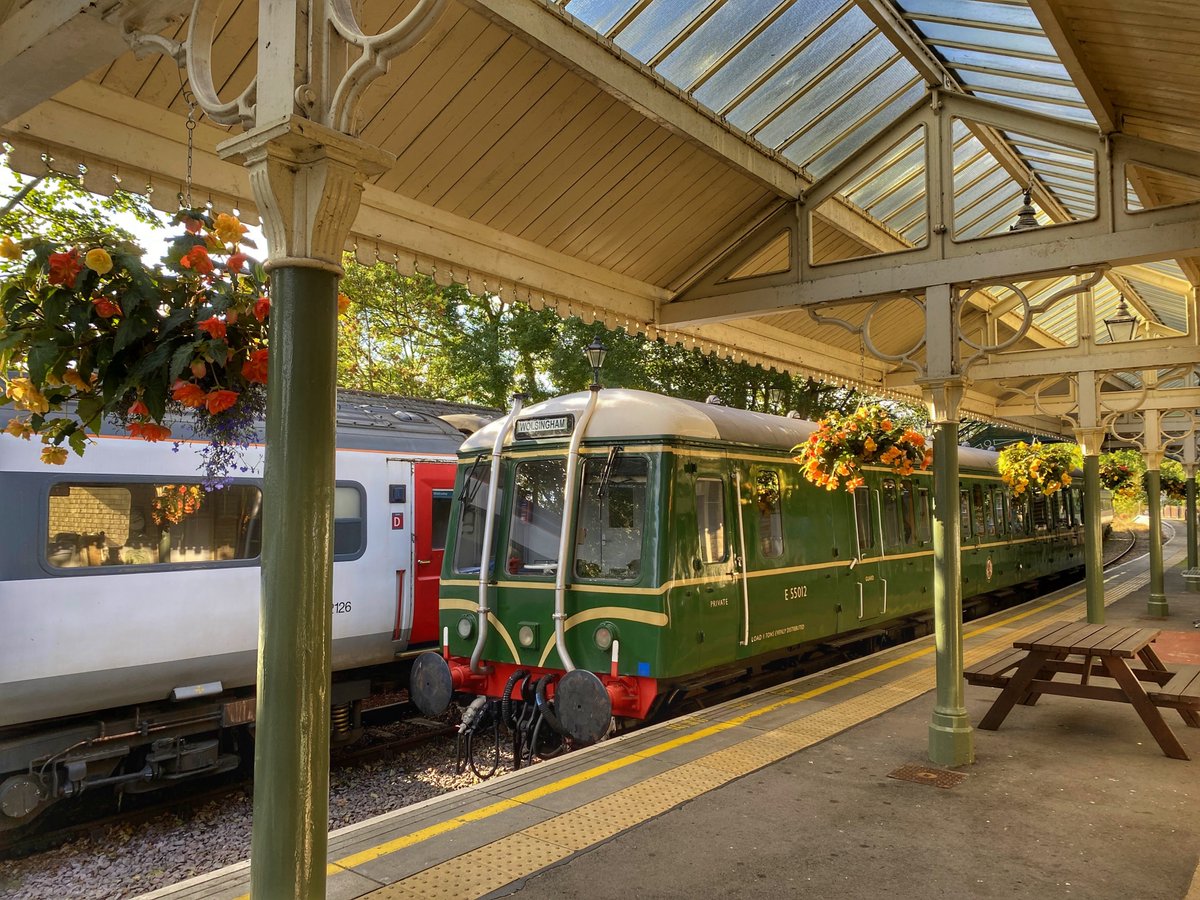nickkeegan1's tweet image. Class 122 Bubble Car 55012 in the afternoon sunlight at Stanhope Station on the Weardale Railway (08.10.2022).

#class122 #DMU #weardale #countydurham #railway #heritage #heritagerailway #rail #northeastengland #transport #Trainspotting #loveyourrailway #charity