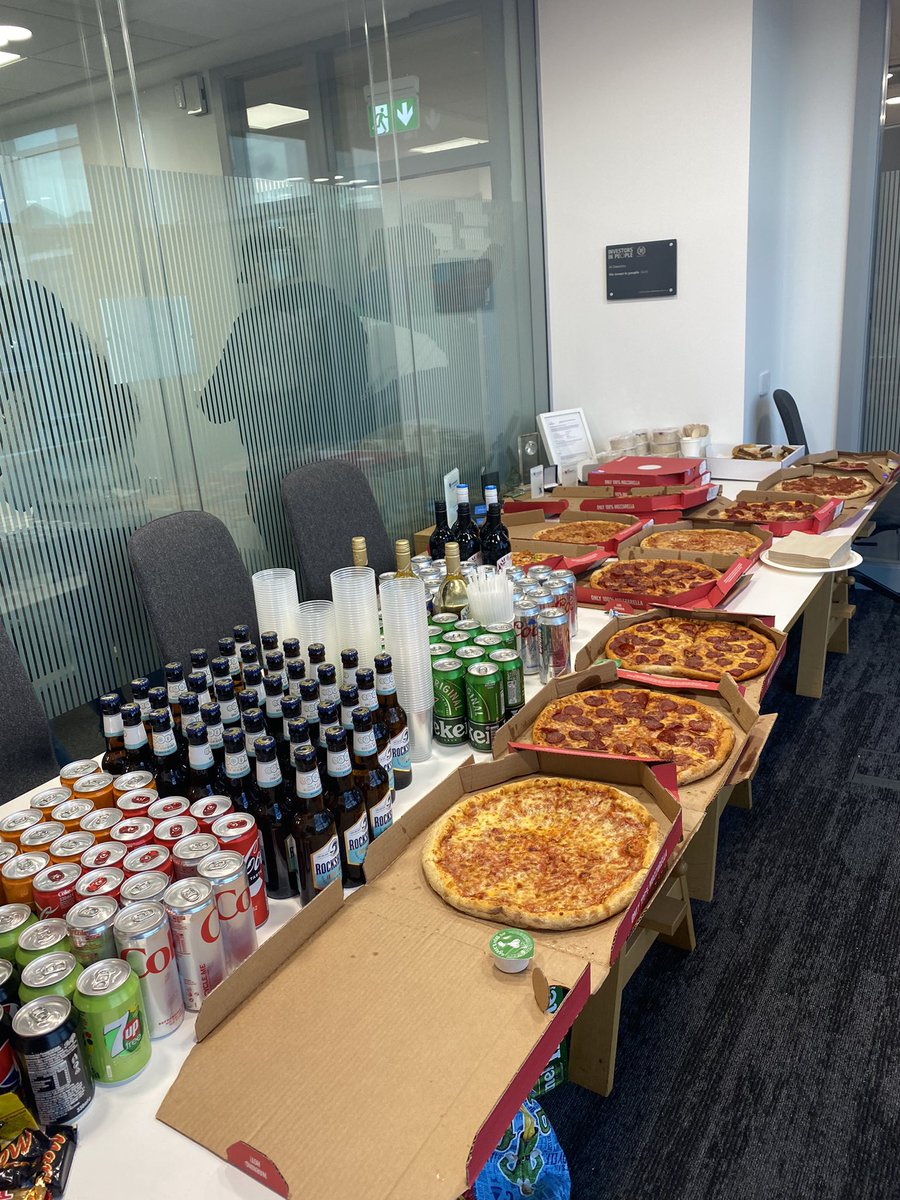 hackthehub's tweet photo. 10 hours in to our #Hackthehub22 Hackathon and what a great day we have all had so far!! A big thank you to @Datactics_ for hosting and all the other companies involved! #fintech #hackathon #belfasttech https://t.co/sRVVOBgIEd