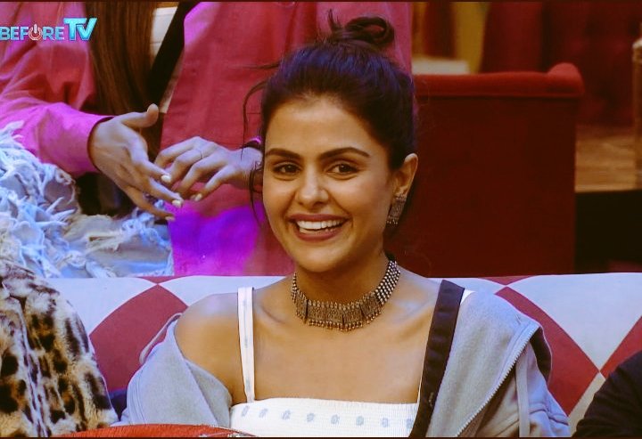 Samrat_singha_'s tweet photo. Saam Daam Dand Bhed kuch bhi lagalo,par ye toh sherni hei. The roar girl now needs to be in caution, Eyes on you Queen. Loving #PriyAnkit #PriyankaChaharChoudhury #BiggBoss16 https://t.co/uN2UyjDshG
