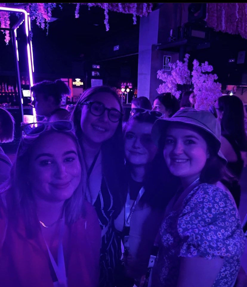 erinjess12's tweet photo. the greatest weekend #10yearsofVamily https://t.co/sIjGO5aYsu