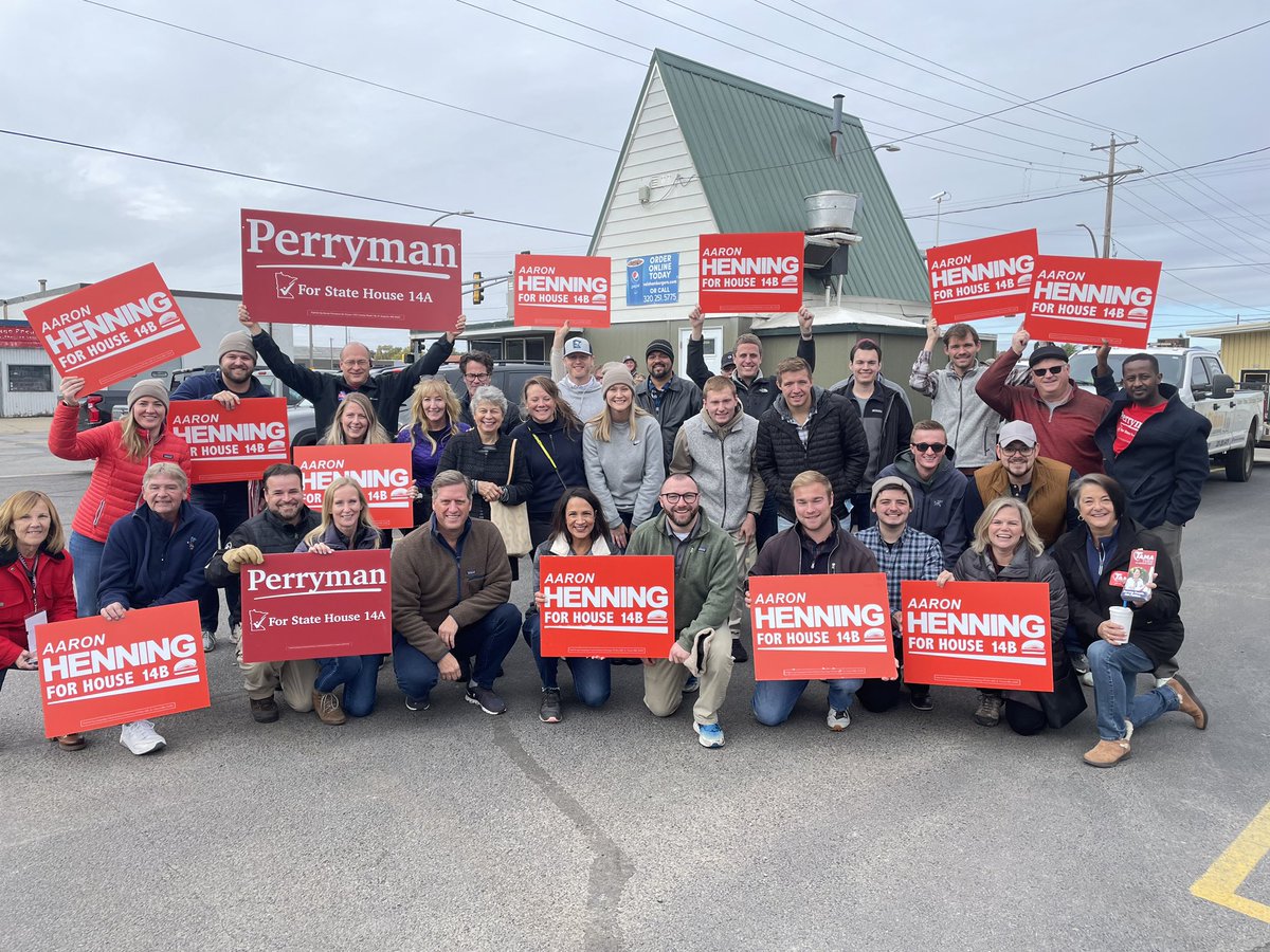 kdaudt's tweet photo. Burgers at Val’s &amp; hitting doors for @AaronHenningMN — SD14 is going red this year for Aaron, @RepTheis &amp; @PerrymanBernie! #mnleg #mngop https://t.co/BdXypqcbCG