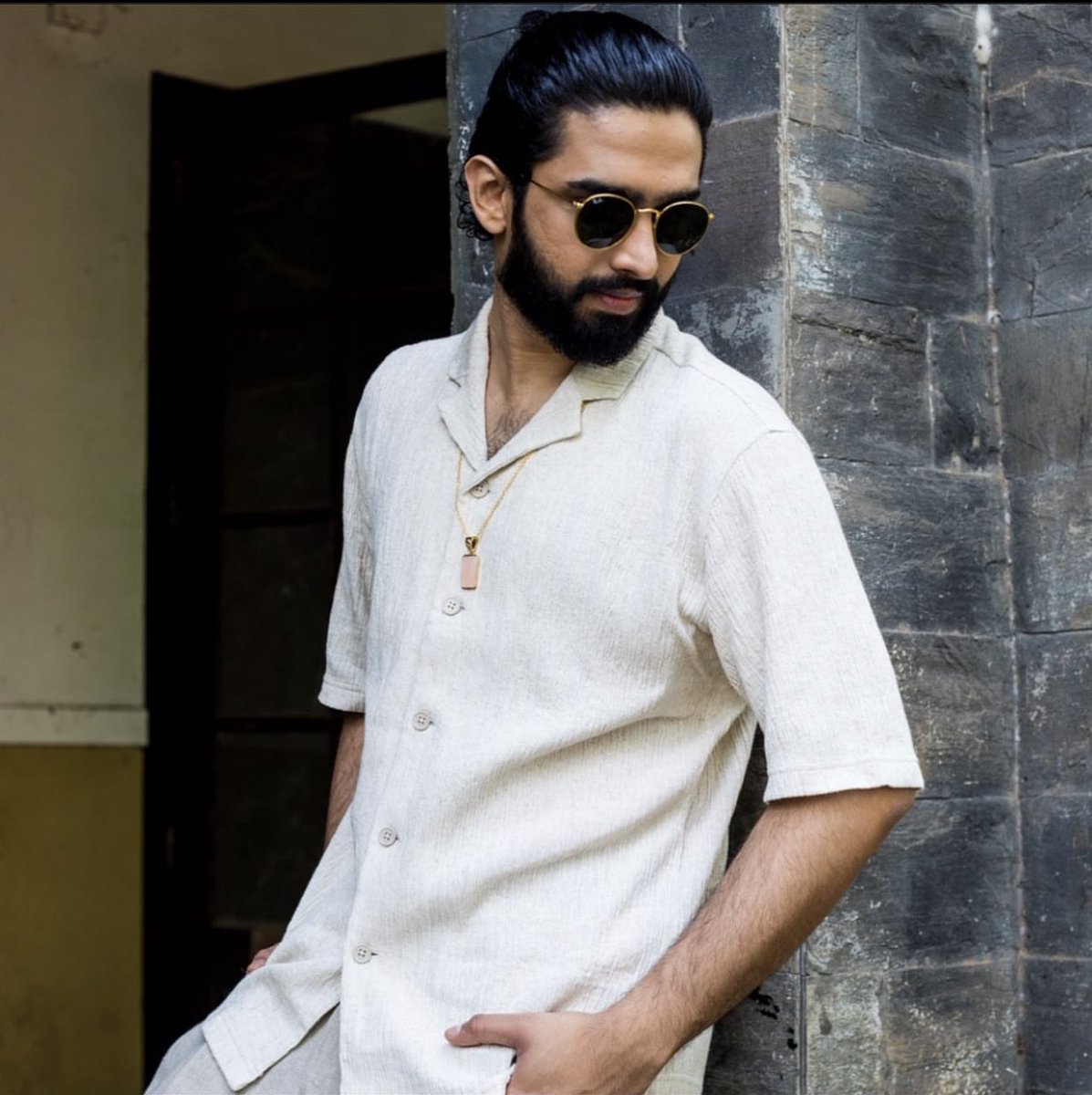 AmaalMallik's tweet photo. Not your bae 🤙🏻 https://t.co/nDb7azzXZN