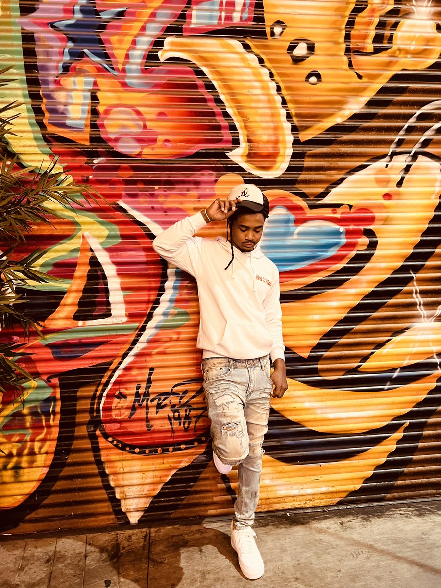 jaayraq's tweet image. i won’t say i’m king of the jungle but i survived ☄️