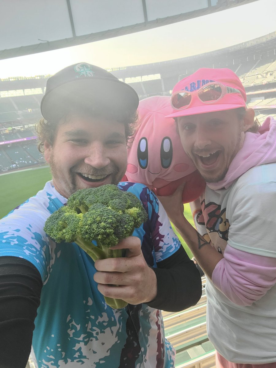 🩷💙🥦 Broccoli Guy 🥦💙🩷 tweet media