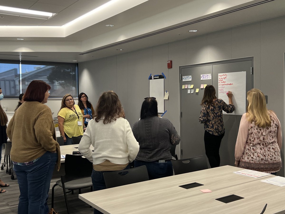 Leveraging Math Routines to Build a “Thinking Classroom” with ⁦<a href="/cnorthrop14/">Christen Northrop</a>⁩ at MATHCON #scoemathcon ⁦<a href="/mavenofmath/">Jamie Garner</a>⁩ ⁦<a href="/RubalcavaMath/">Christina Rubalcava</a>⁩ ⁦<a href="/FlippenMath/">Lacey Flippen</a>⁩